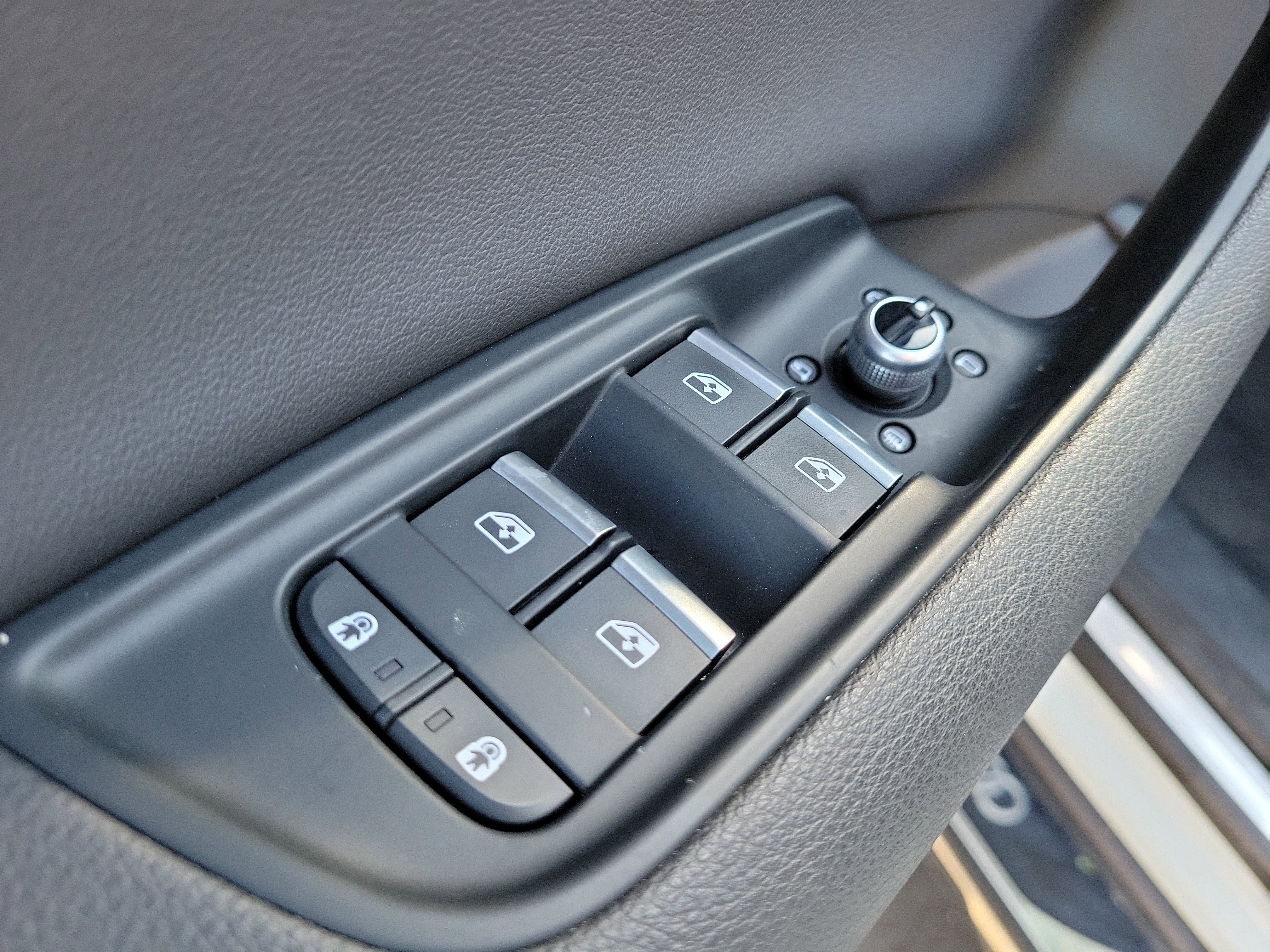 Used 2022 Audi Q7 Premium Plus image 11