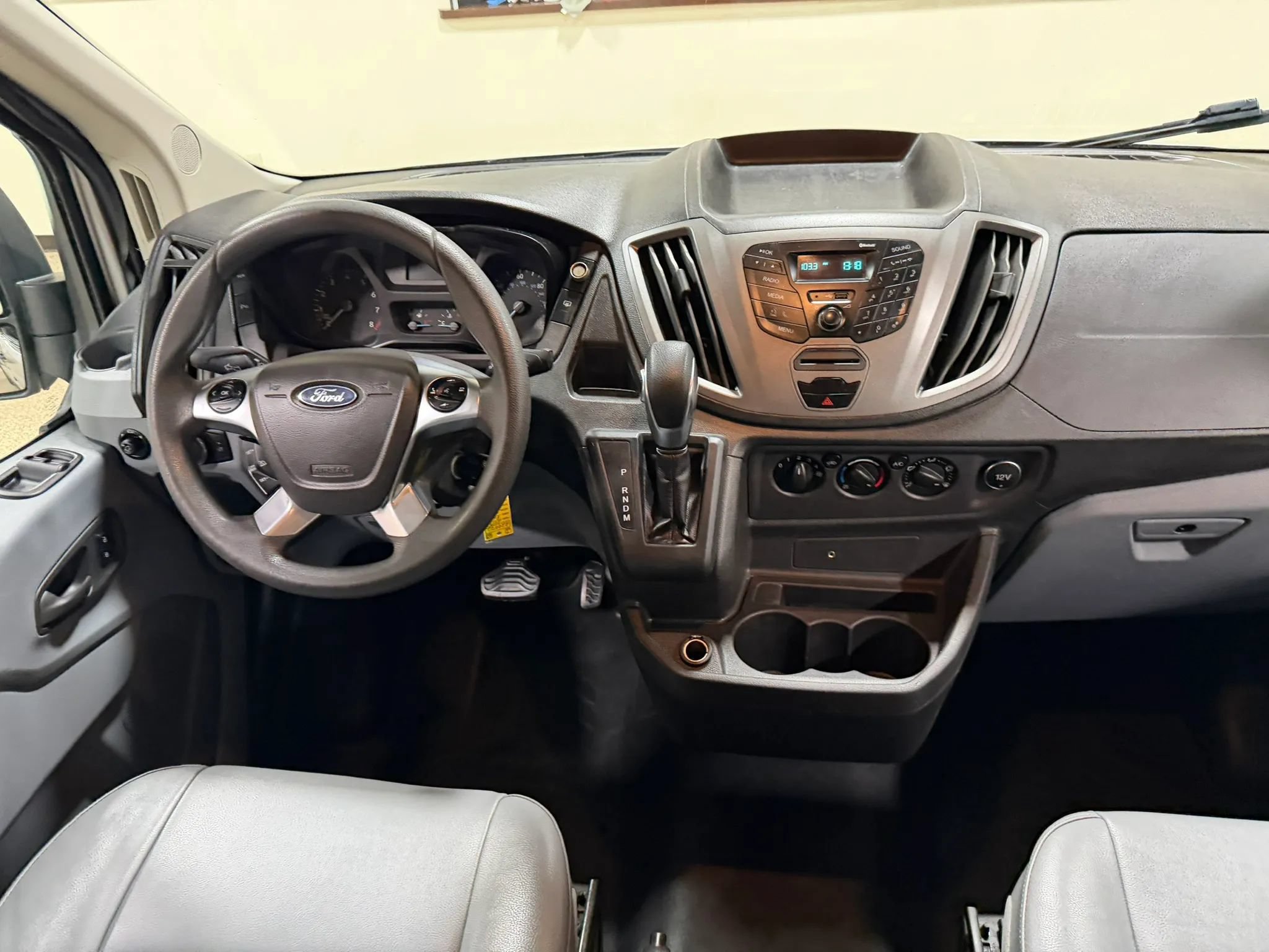 Used 2019 Ford Transit 150 XL RWD image 47