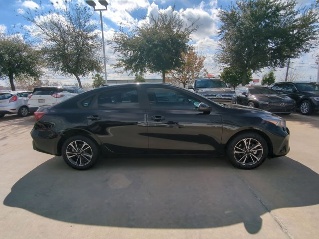 Used 2024 Kia Forte LXS w/ LXS Technology Package image 4