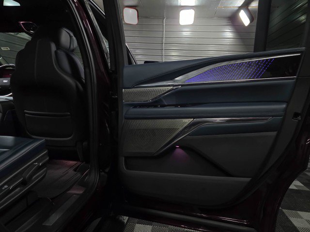 Used 2025 Cadillac Escalade IQ Luxury 2 w/ LPO, Premium Carpet Package image 39