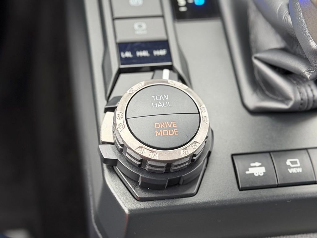 Used 2026 Toyota 4Runner Platinum image 21