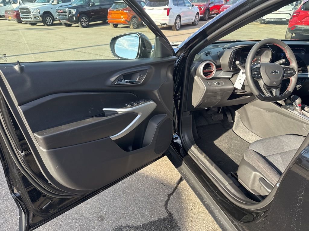 New 2026 Chevrolet Trax RS FWD image 22