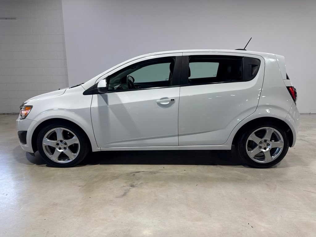Used 2015 Chevrolet Sonic LTZ FWD image 4