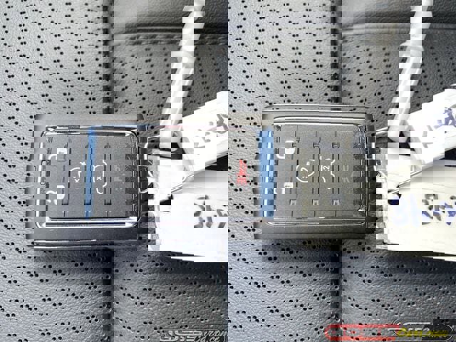 New 2025 Jeep Wagoneer 4X4 w/ Premium Group I image 31