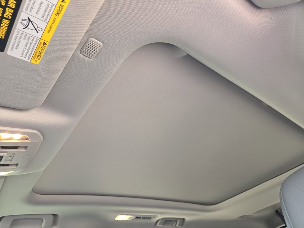 Used 2022 Toyota Highlander Platinum FWD image 27