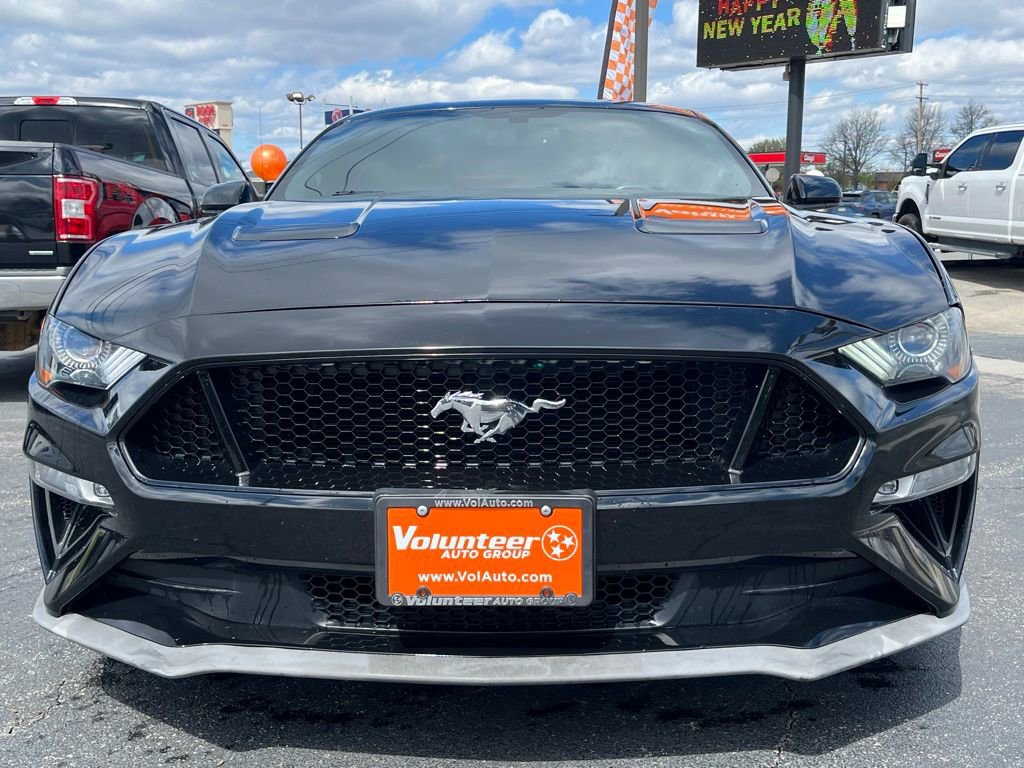 Used 2018 Ford Mustang GT RWD image 3