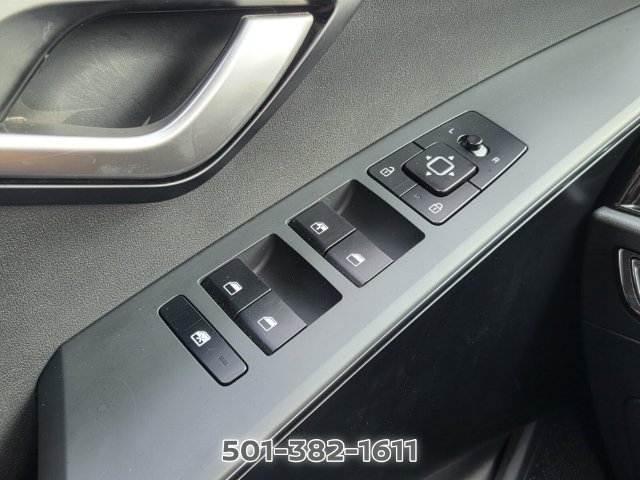 Used 2025 Kia Niro LX FWD image 32