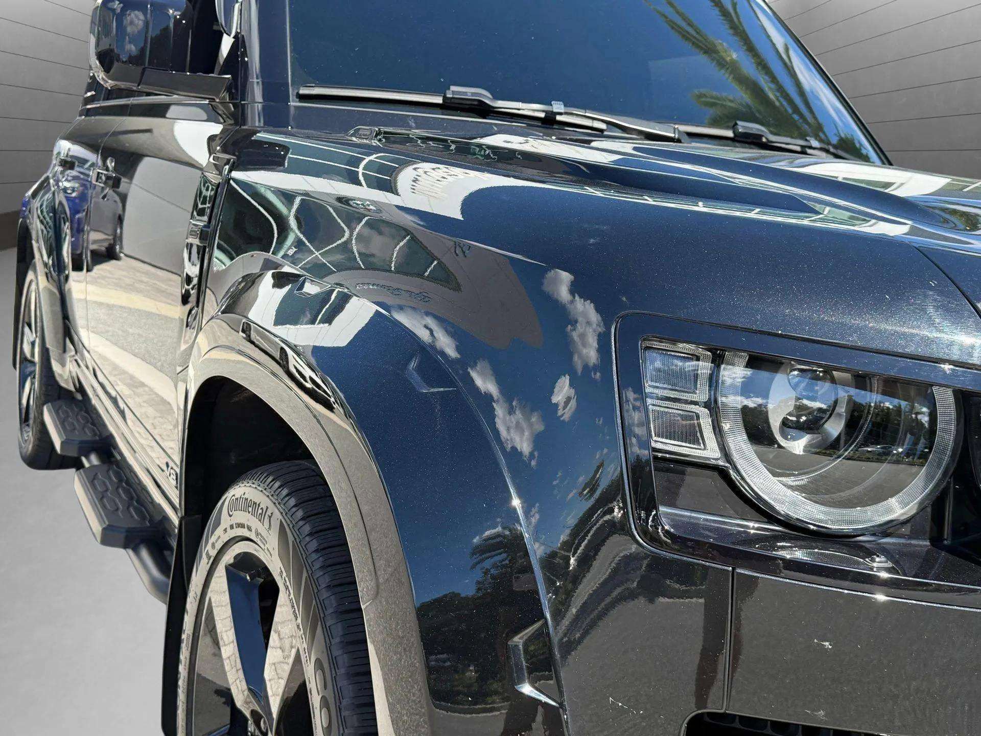 Used 2023 Land Rover Defender 110 Carpathian Edition image 36