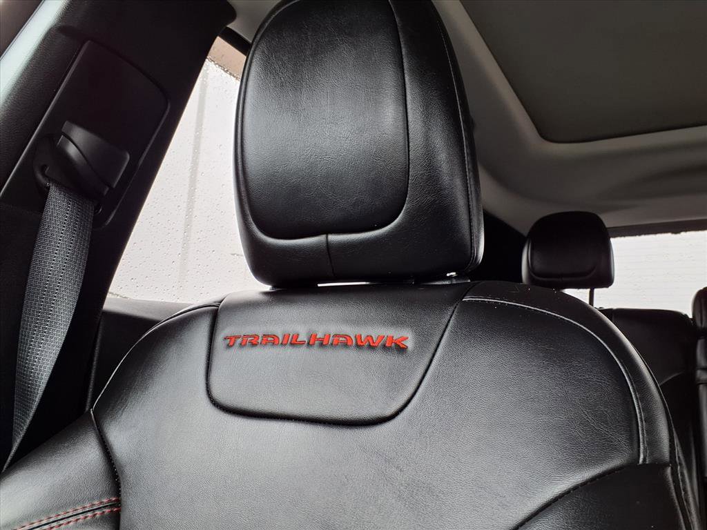 Used 2019 Jeep Cherokee Trailhawk w/ Comfort/Convenience Group image 25