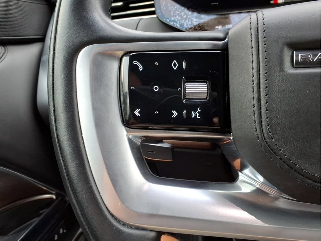 Used 2023 Land Rover Range Rover SE AWD/4WD image 25