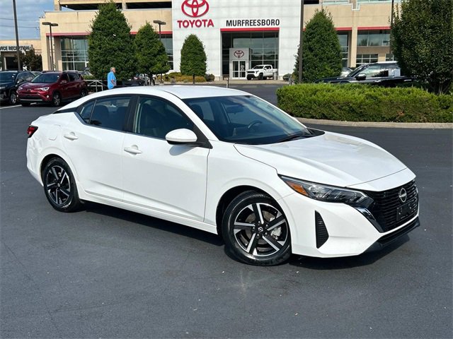 Used 2024 Nissan Sentra SV image 2