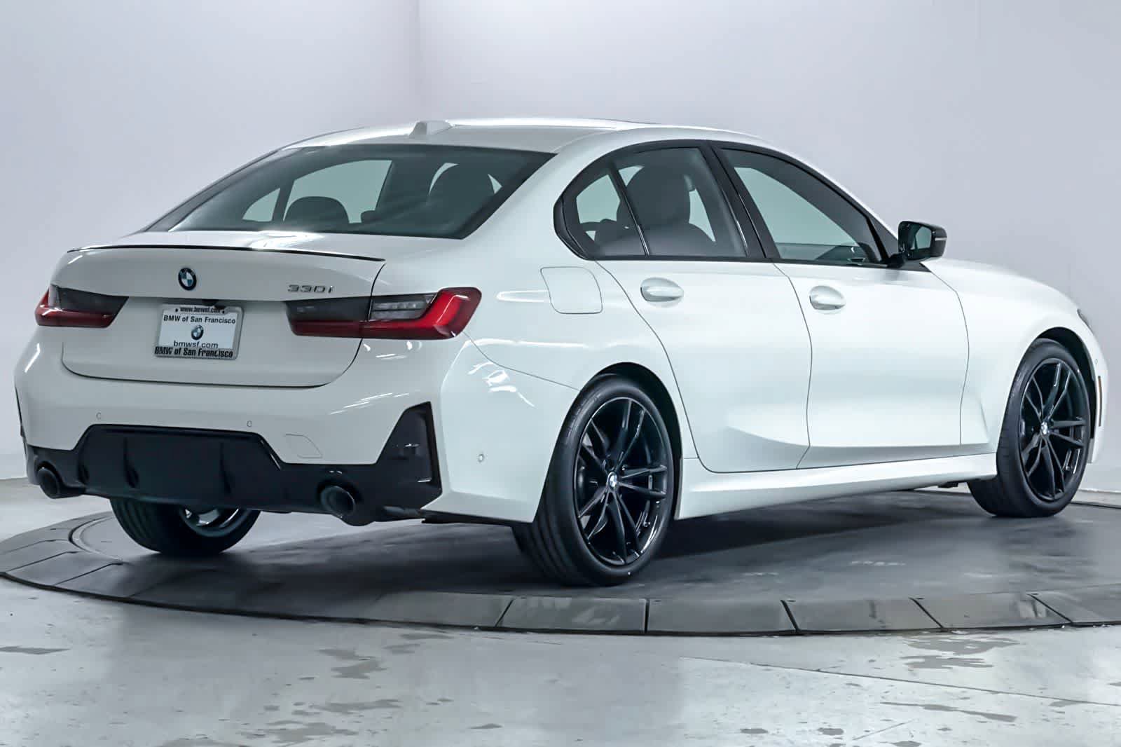 Used 2023 BMW 330i Sedan w/ M Sport Package image 2