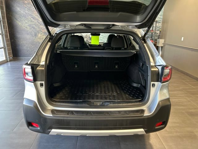 Used 2023 Subaru Outback Limited AWD/4WD image 34