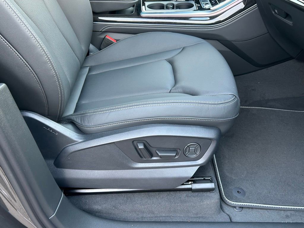 New 2026 Audi Q7 3.0T Premium Plus AWD/4WD image 44
