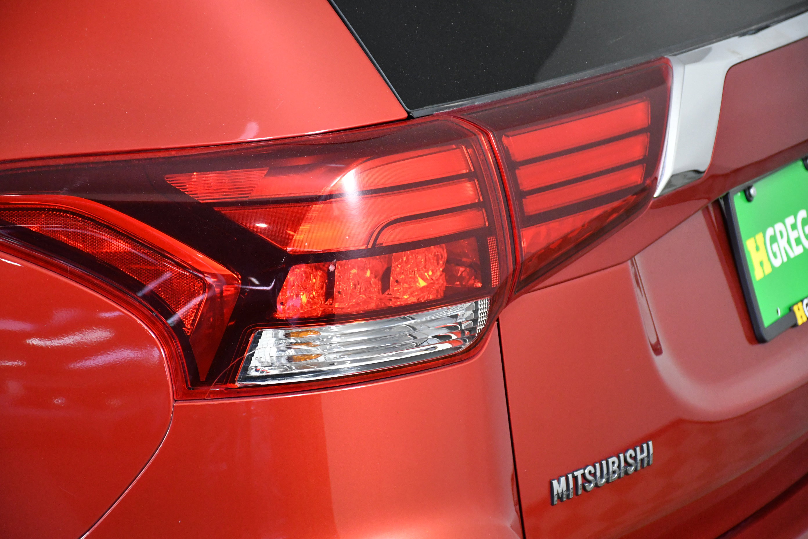 Used 2019 Mitsubishi Outlander LE image 35