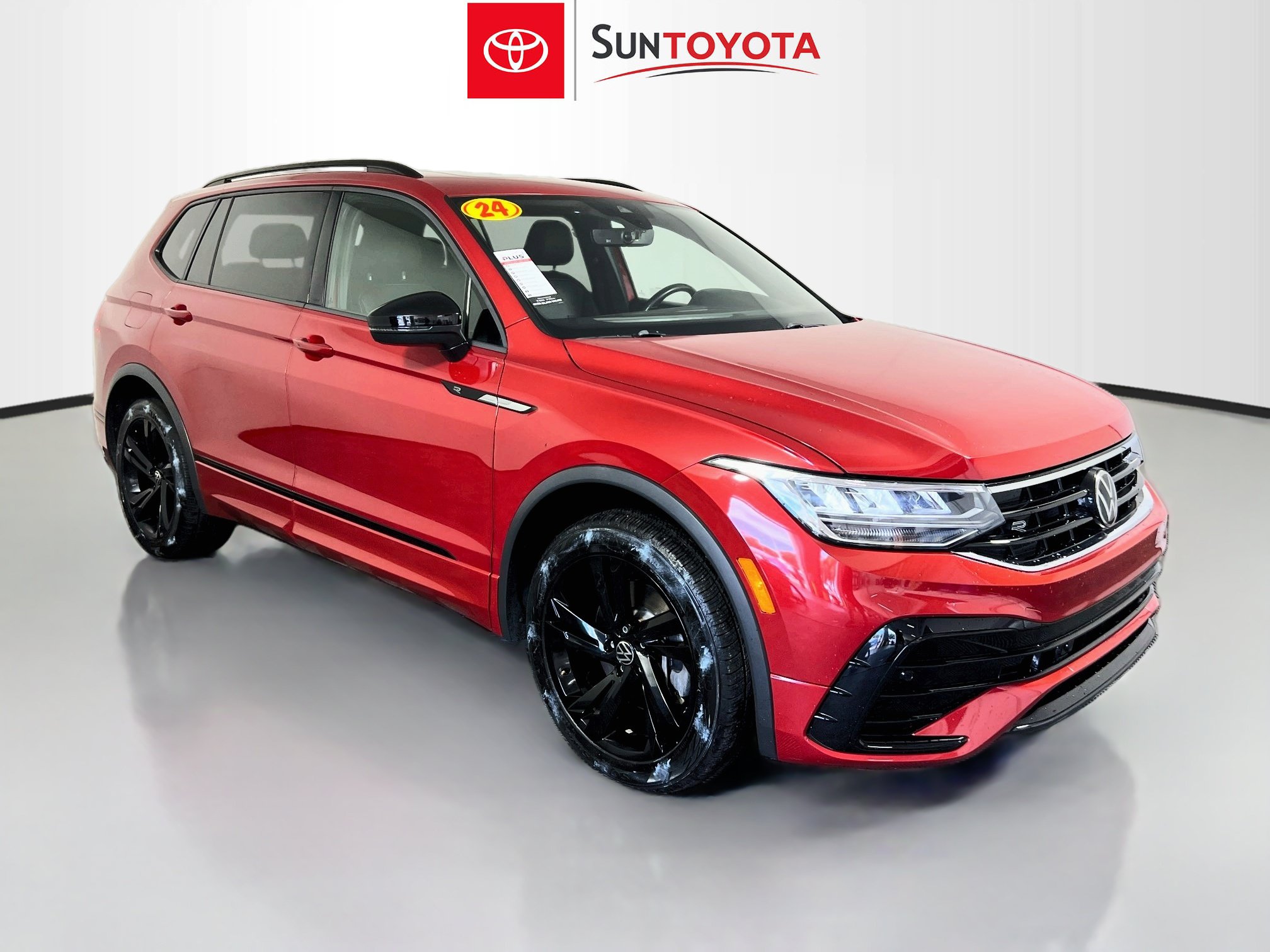 Used 2024 Volkswagen Tiguan SE R-Line