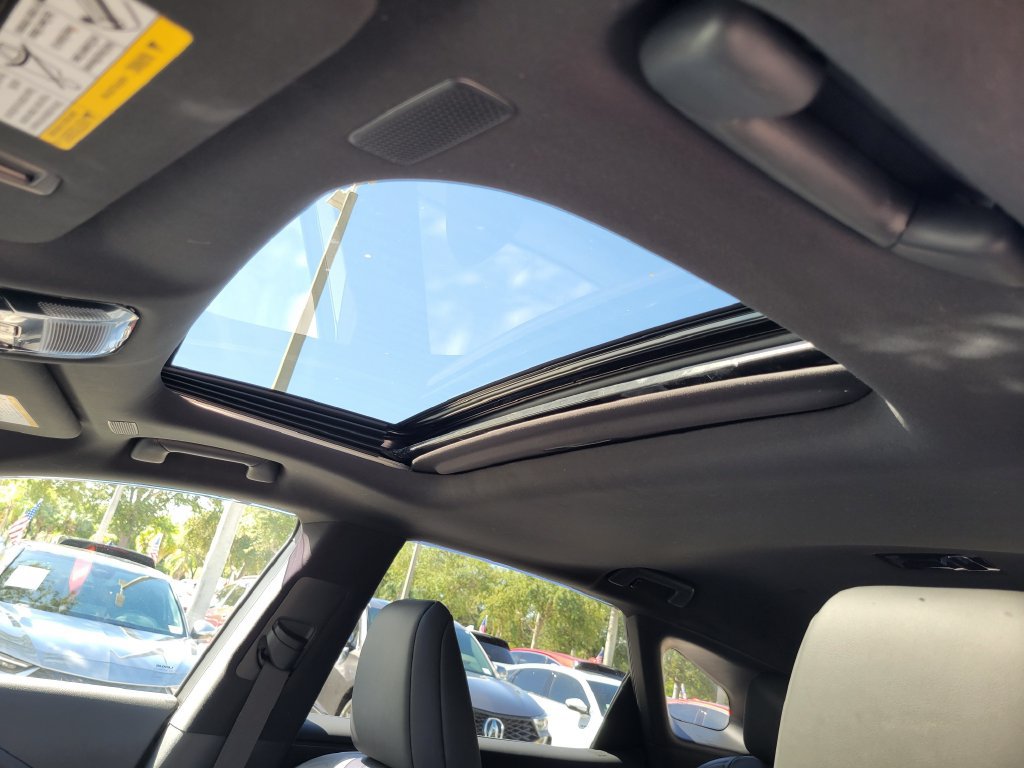 Used 2023 Lexus RX 350 Premium w/ Accessory Package AWD/4WD image 18