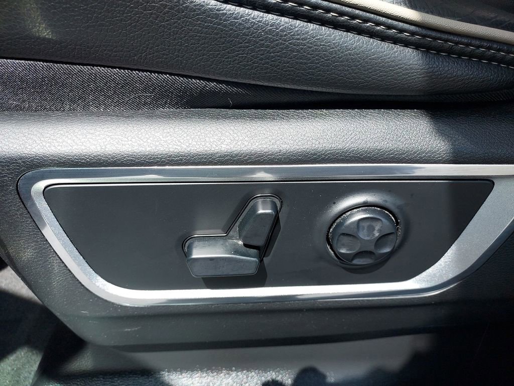 Used 2021 RAM 1500 Laramie w/ Sport Appearance Package image 18