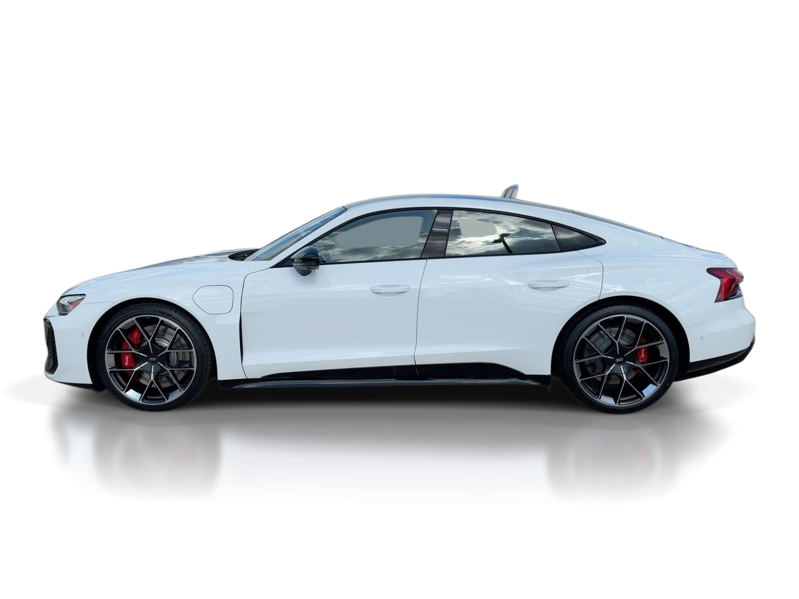 New 2025 Audi RS e-tron GT performance image 2