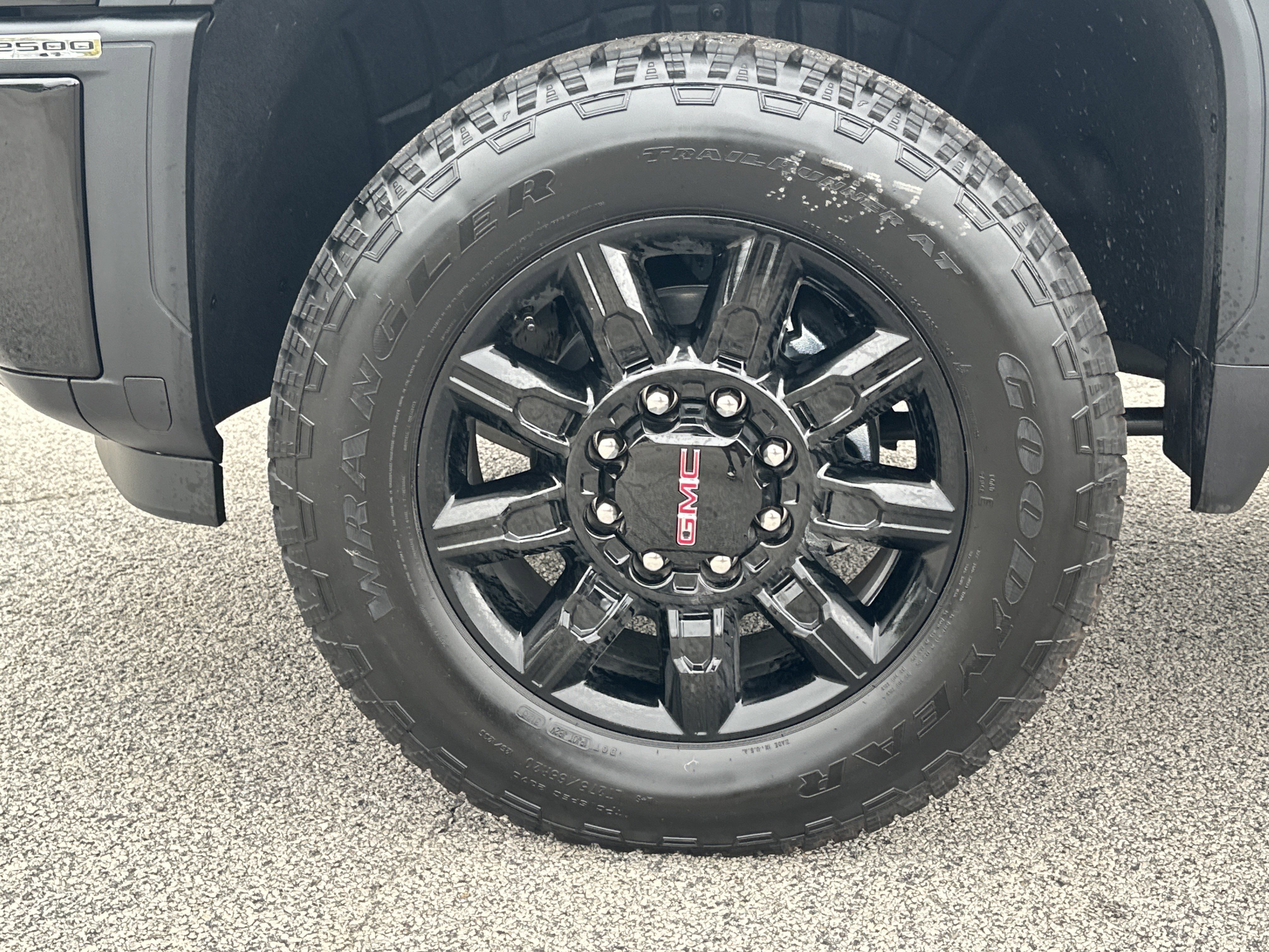 New 2026 GMC Sierra 2500 AT4 w/ AT4 Preferred Package image 11