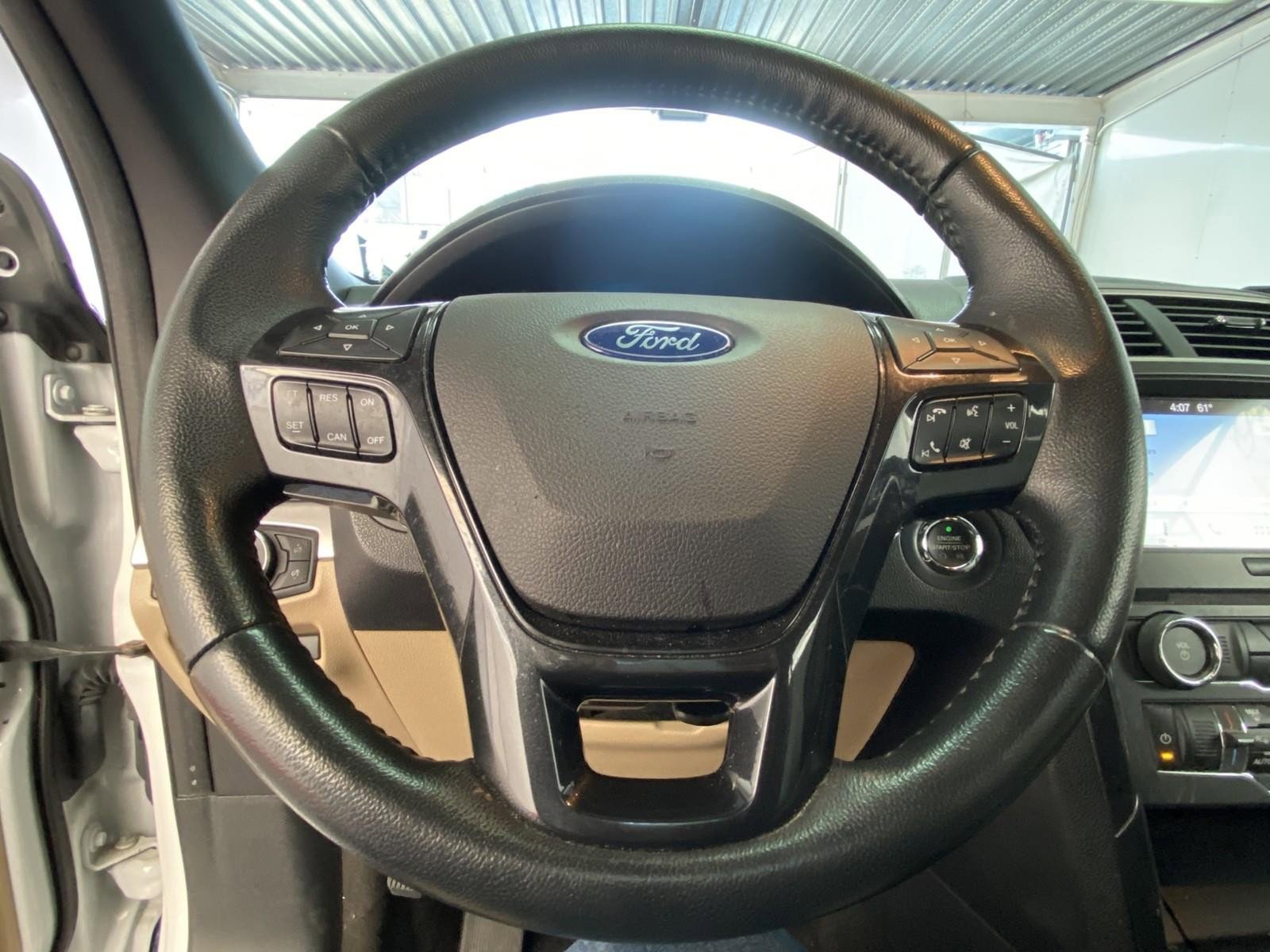 Used 2017 Ford Explorer XLT w/ Equipment Group 201A image 29