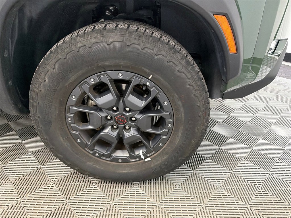 Used 2023 Nissan Frontier PRO-4X w/ Pro-4X Premium Package image 13