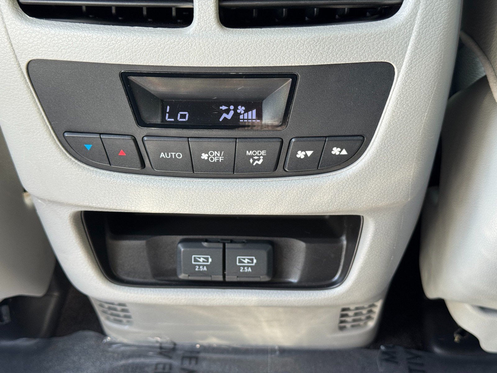 Used 2018 Acura MDX w/ Technology Package FWD image 33