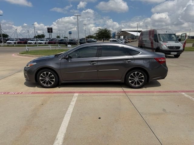 Used 2016 Toyota Avalon XLE FWD image 7
