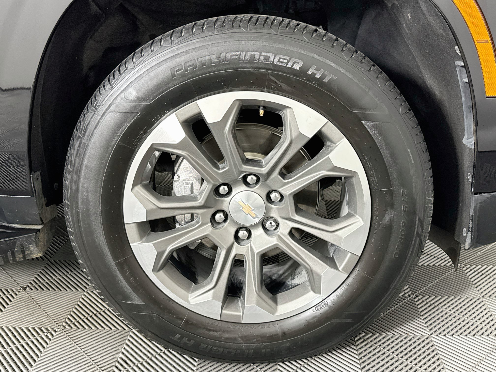 Used 2025 Chevrolet Tahoe LS RWD image 53