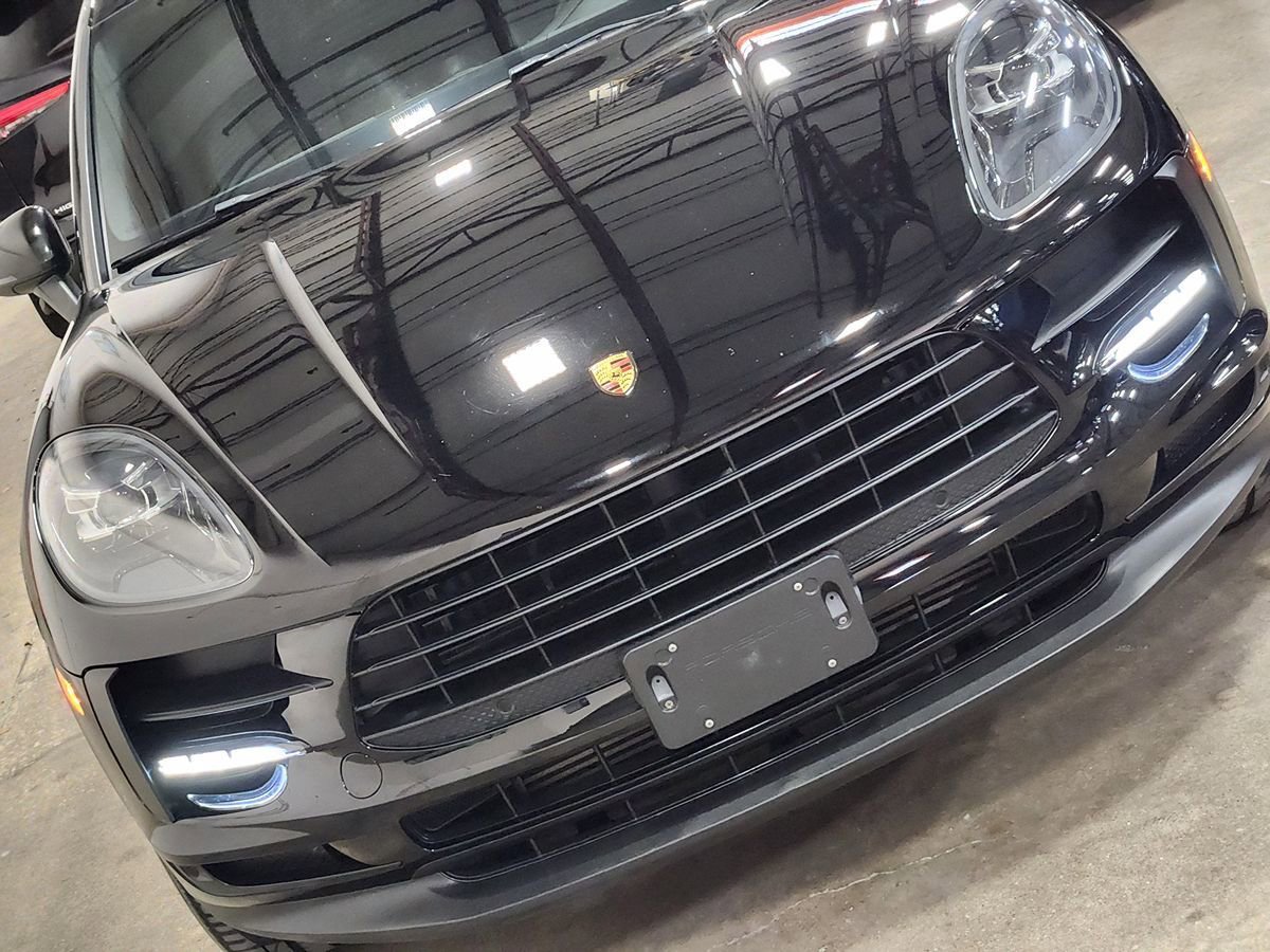 Used 2020 Porsche Macan AWD/4WD image 19
