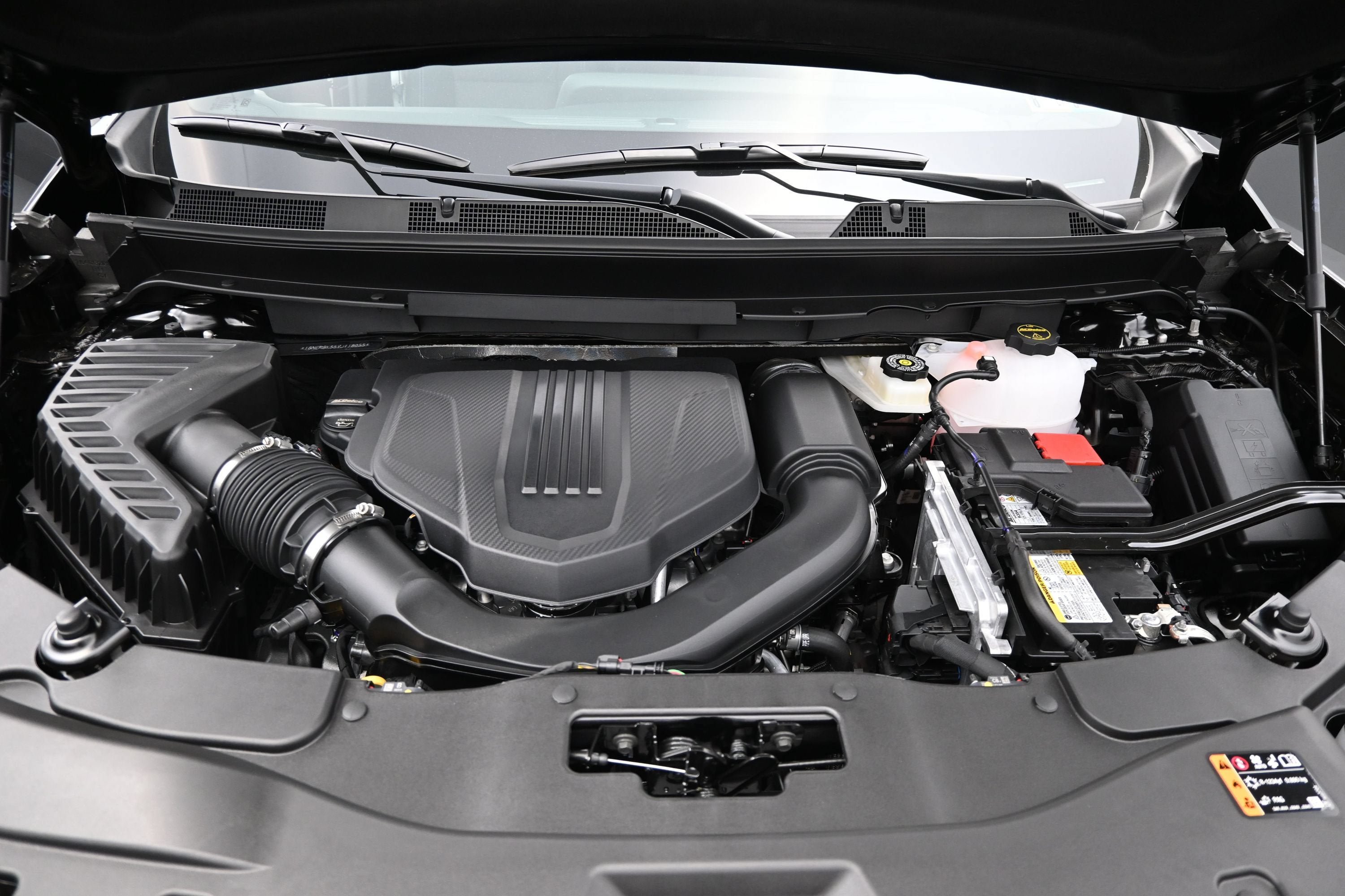 New 2027 Chevrolet Traverse LT FWD image 37