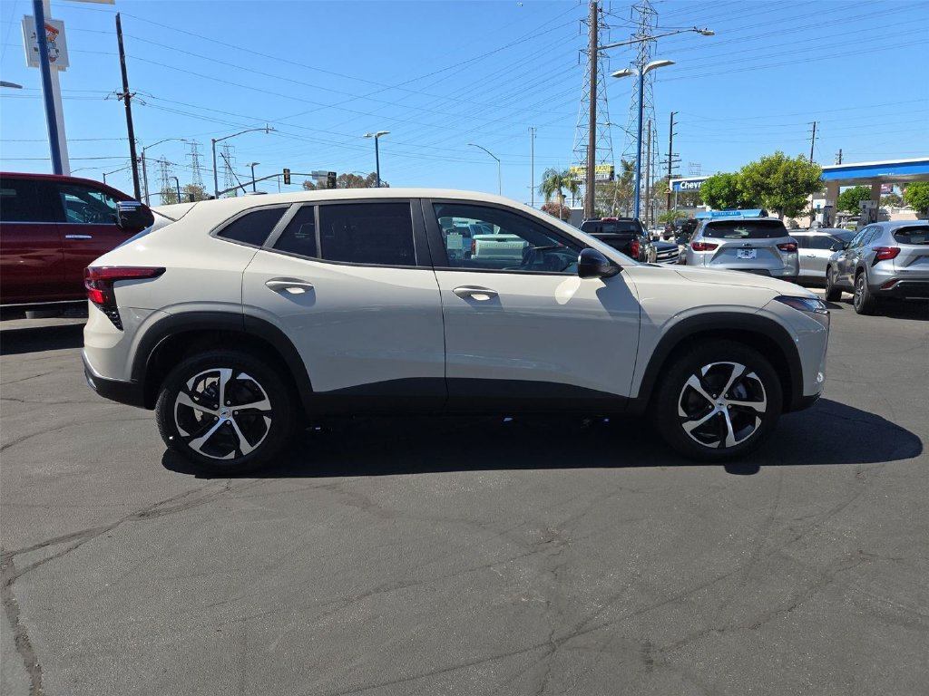 New 2026 Chevrolet Trax RS FWD image 26