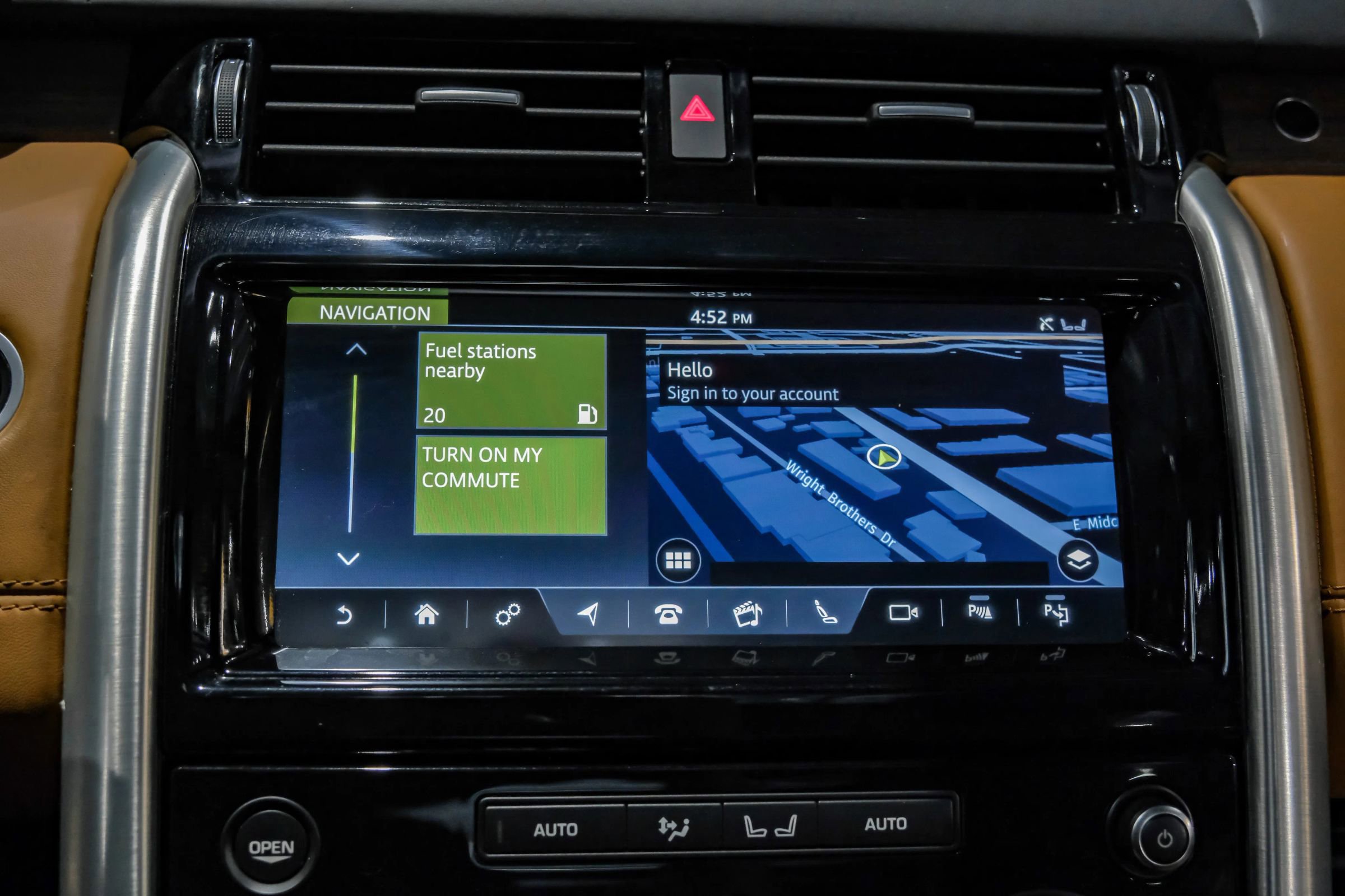 Used 2019 Land Rover Discovery HSE Luxury image 21