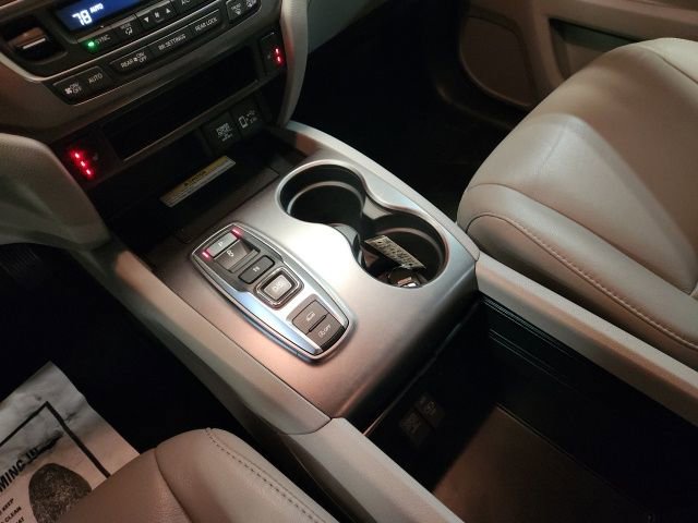 Used 2022 Honda Pilot Special Edition image 16