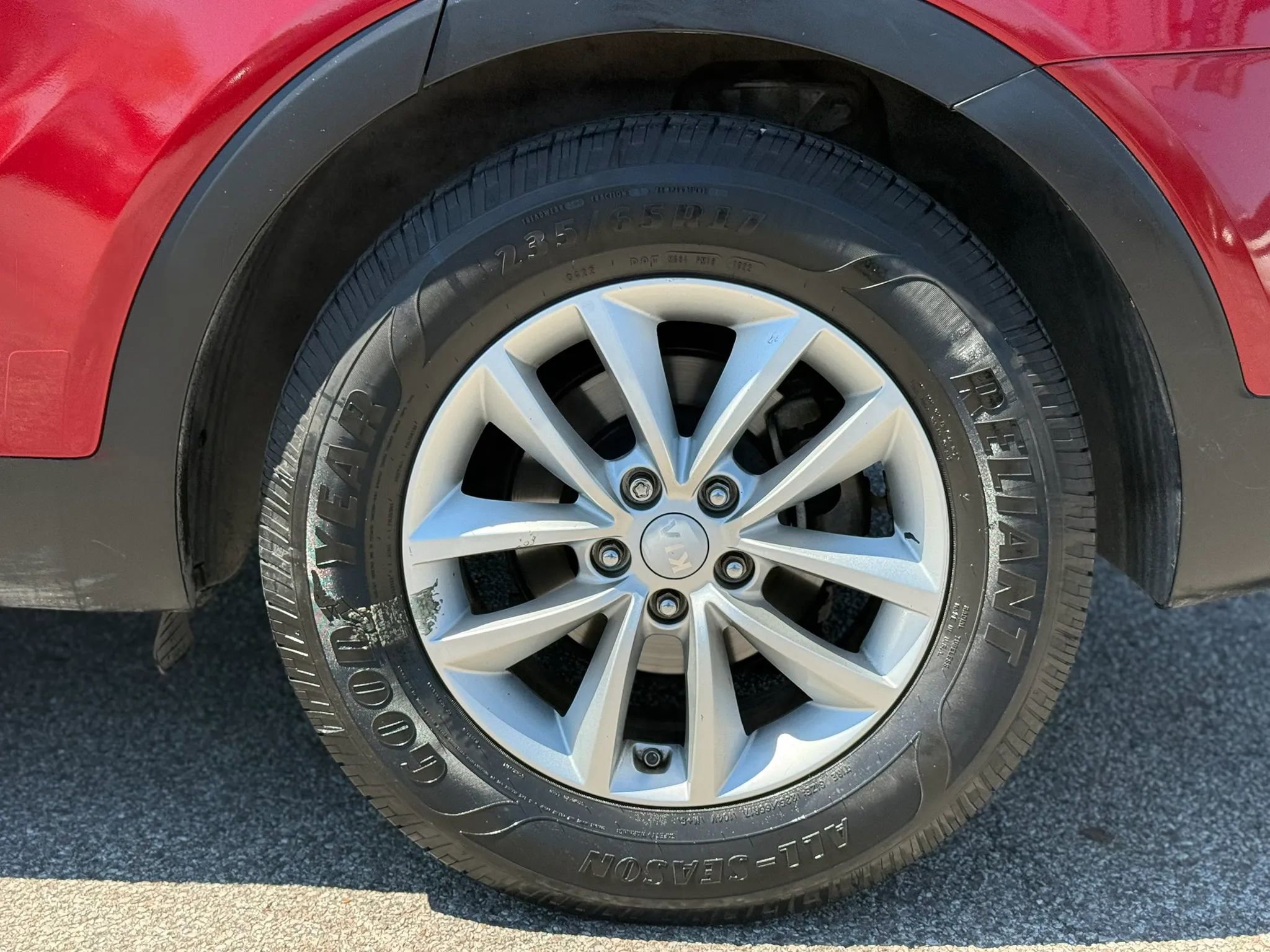 Used 2017 Kia Sorento LX w/ LX Convenience Package image 29