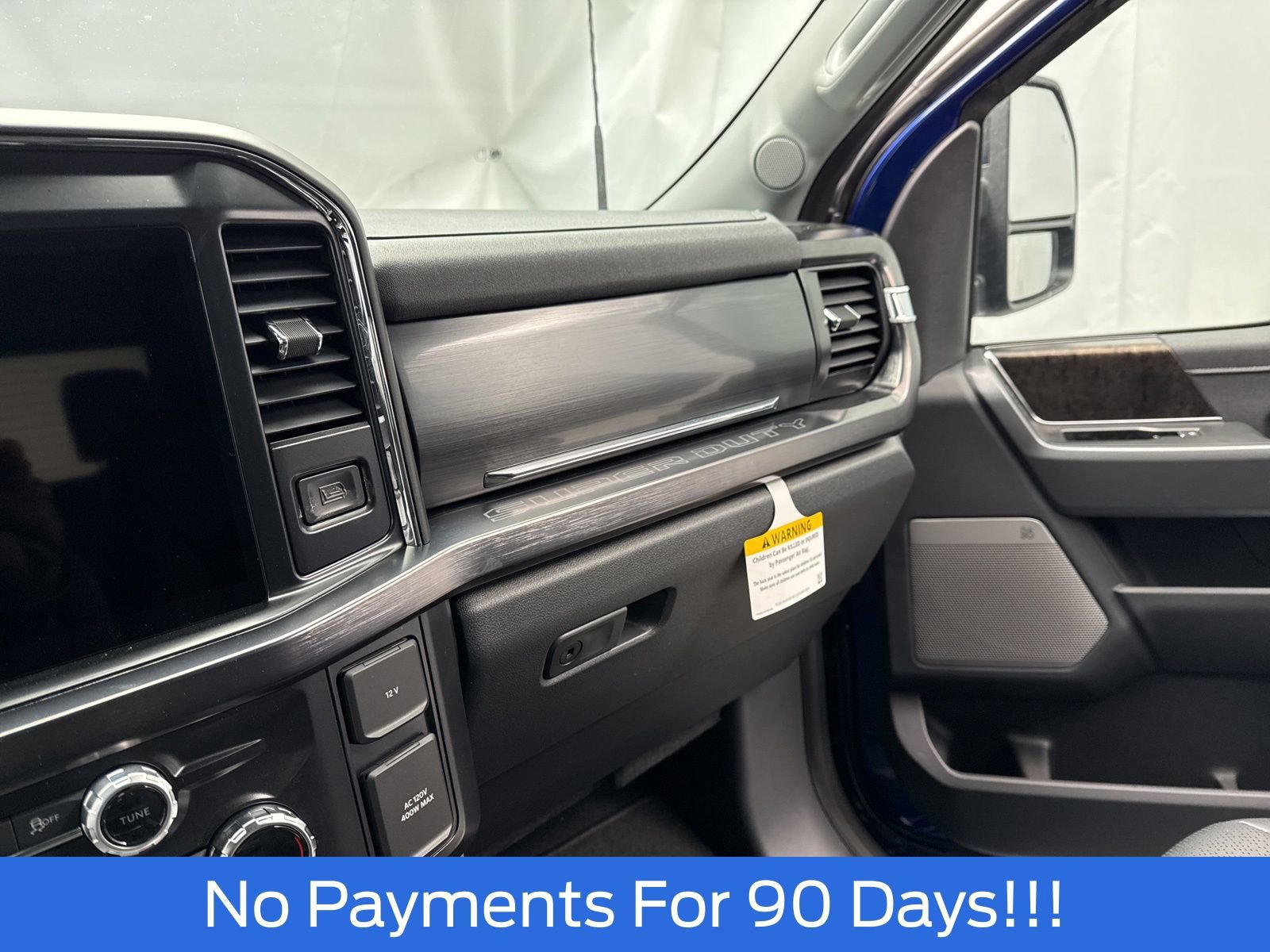 New 2026 Ford F250 Lariat w/ Black Appearance Package image 29