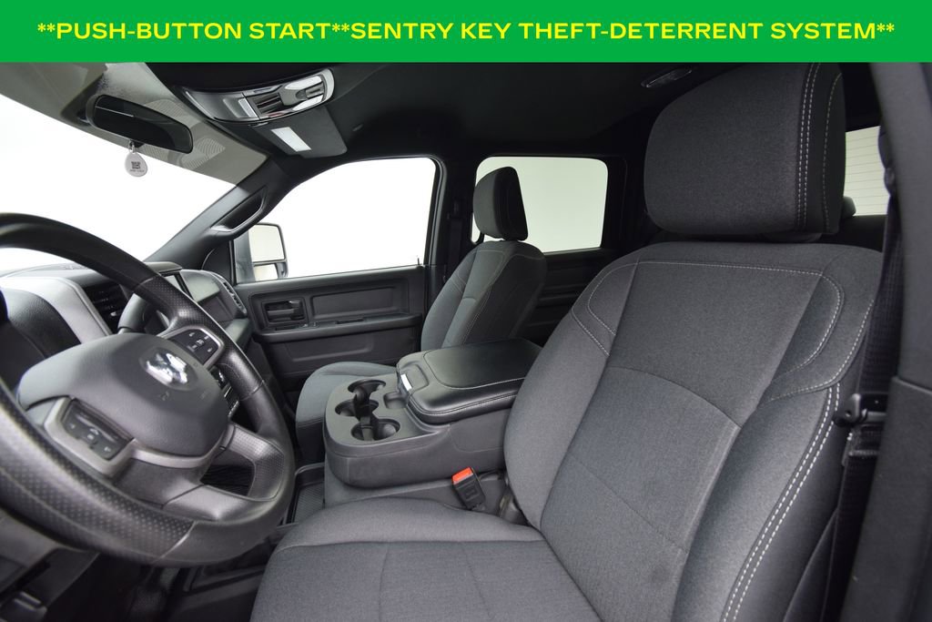 Used 2024 RAM 2500 Tradesman w/ Chrome Appearance Group image 12