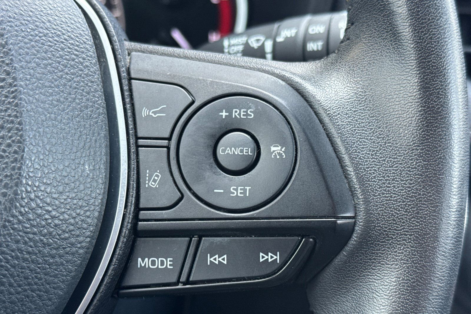 Certified 2023 Toyota RAV4 XLE Premium image 32