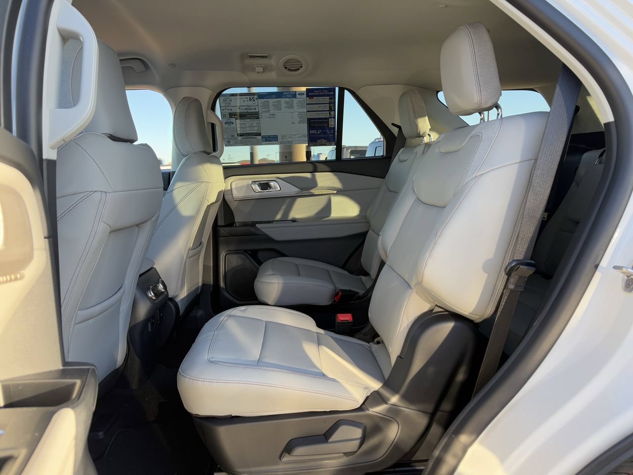 New 2026 Ford Explorer Active w/ Active Comfort Package RWD image 25