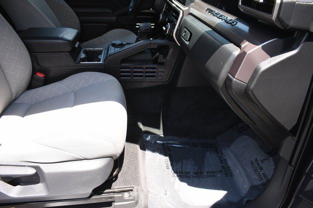 Certified 2025 Toyota Tacoma SR5 AWD/4WD image 25