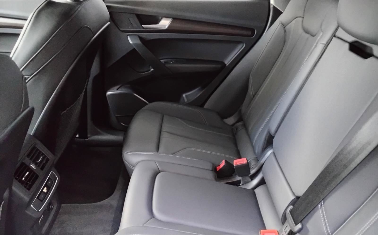 Certified 2024 Audi Q5 e Premium w/ Convenience Package image 20