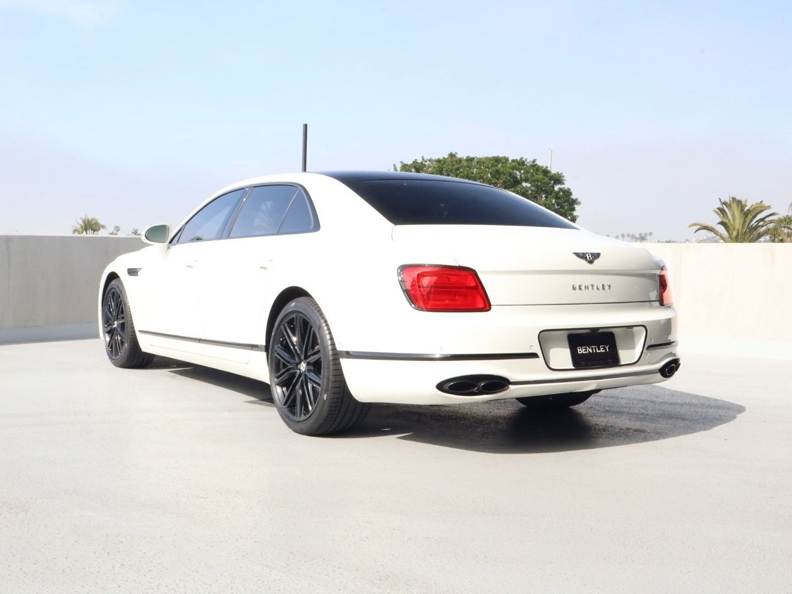 Certified 2022 Bentley Flying Spur V8 video 3