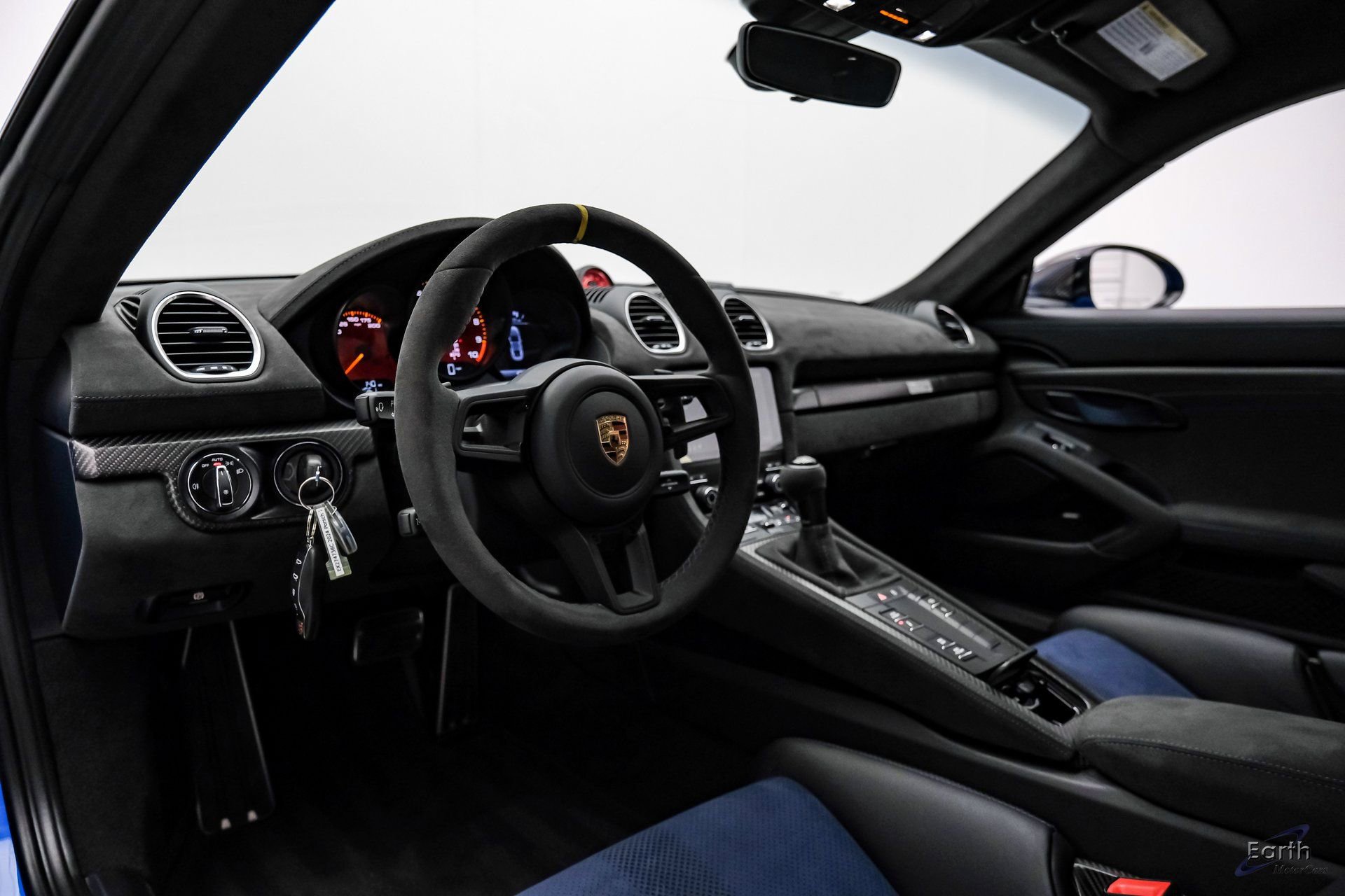 Used 2024 Porsche 718 Cayman GT4 RS RWD image 38