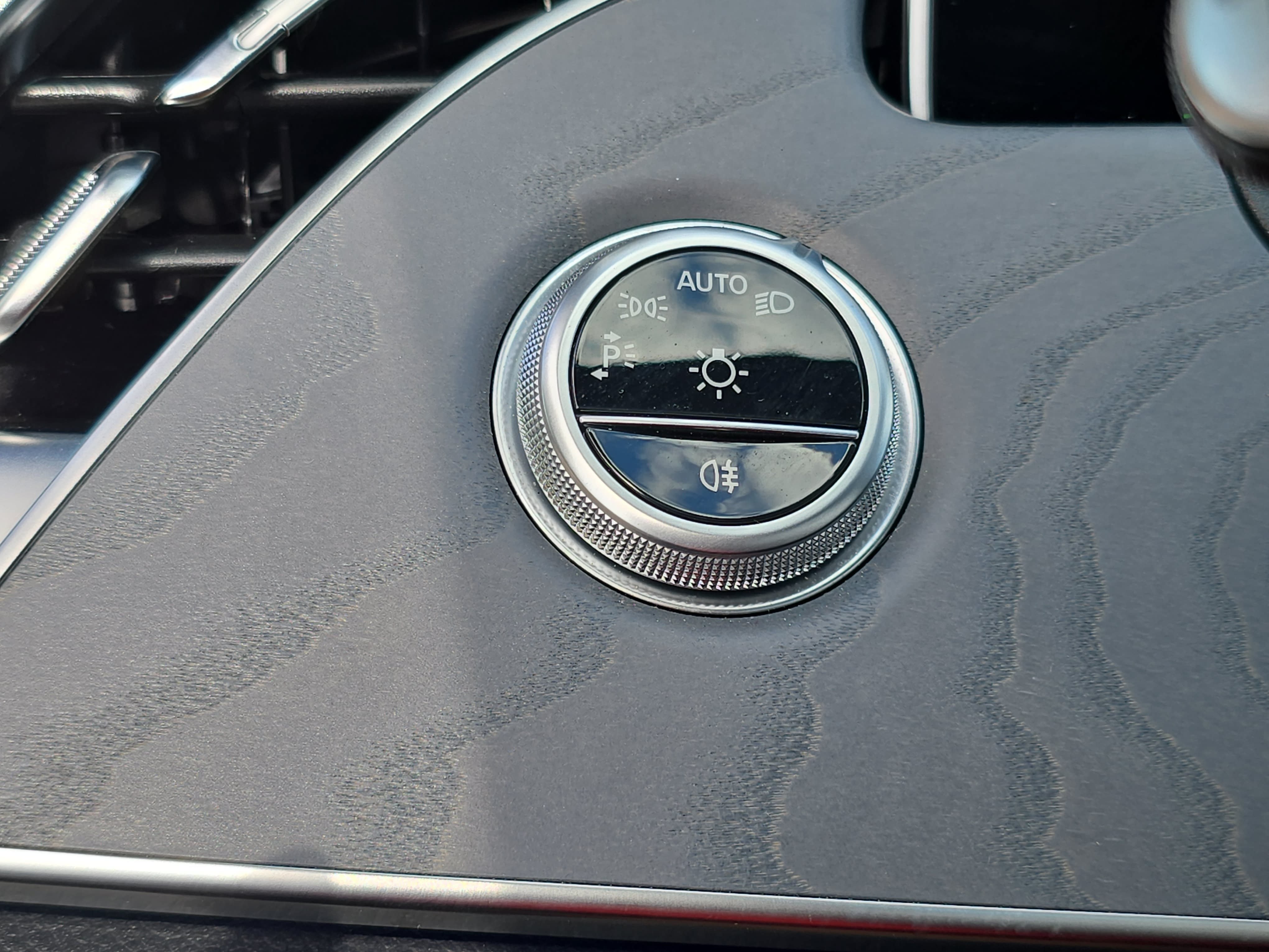 Certified 2025 Mercedes-Benz E 53 AMG e 4MATIC Sedan image 26