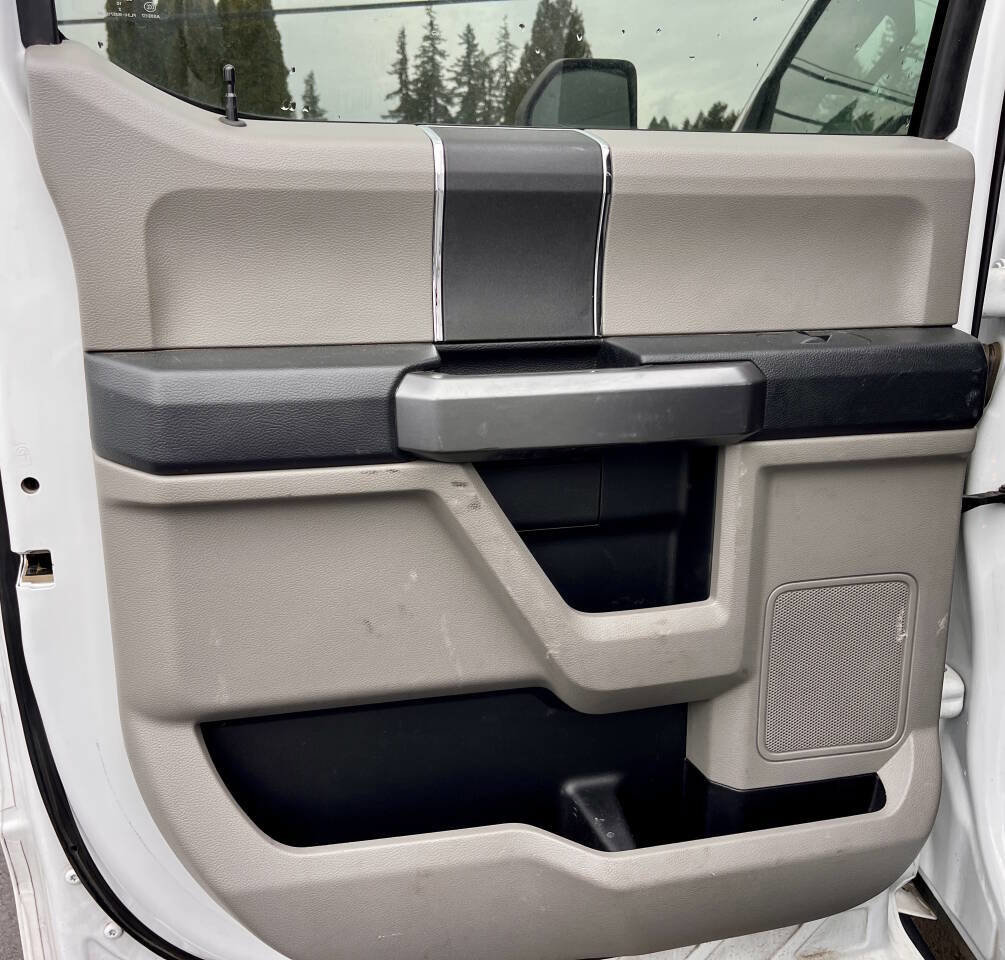 Used 2021 Ford F350 XLT image 23