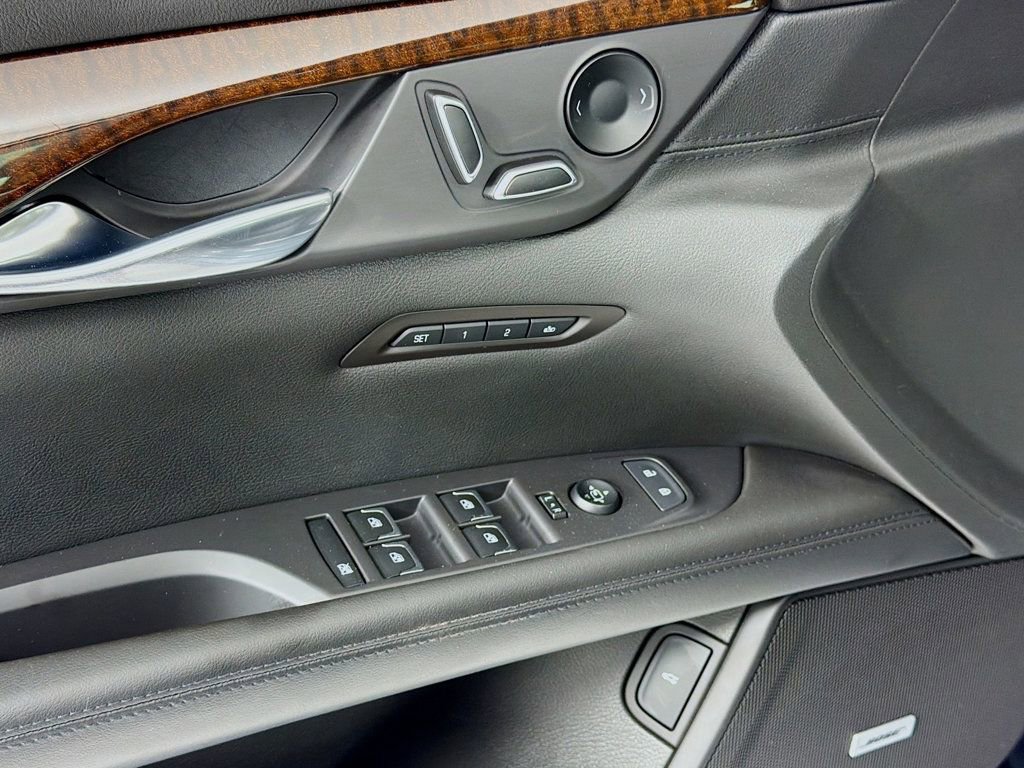 Used 2019 Cadillac CT6 Luxury w/ Driver Awareness Package image 19