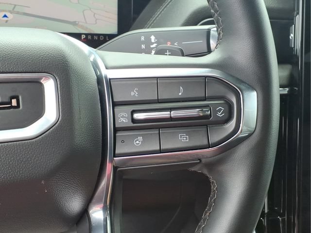 Used 2025 GMC Yukon XL Denali AWD/4WD image 13