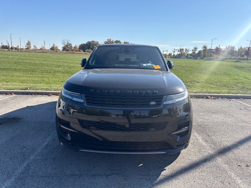 Certified 2025 Land Rover Range Rover Sport Dynamic SE AWD/4WD image 2