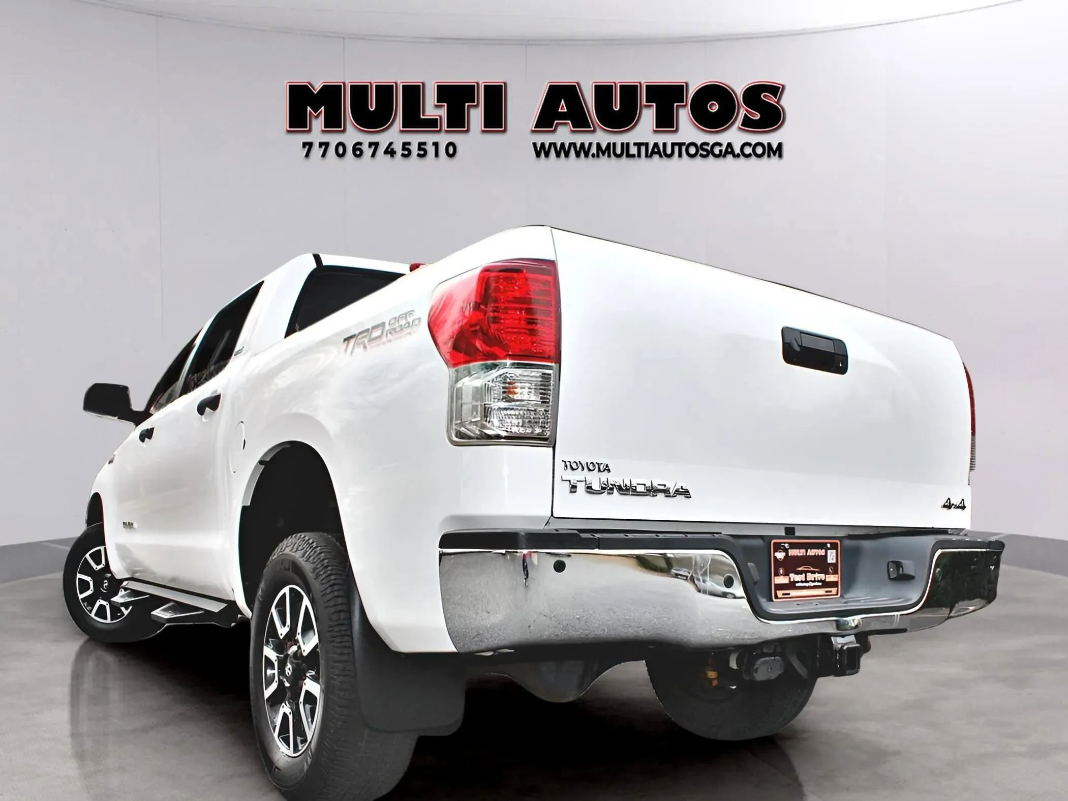Used 2013 Toyota Tundra SR5 AWD/4WD image 5