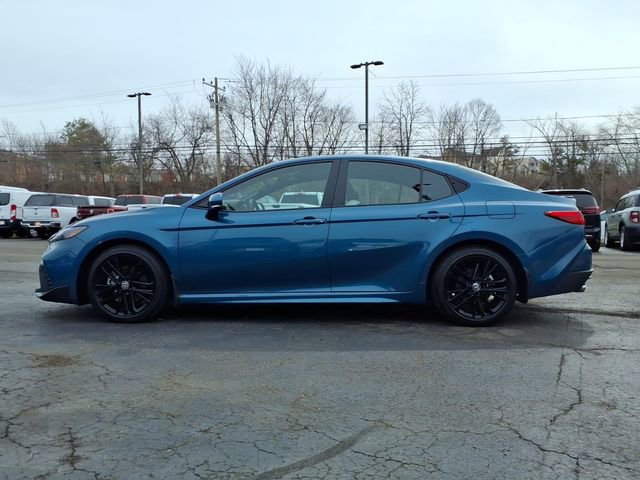 Used 2025 Toyota Camry SE w/ Convenience Package image 6